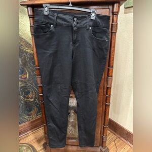 1822 Denim Black Contour Ankle Skinny Jeans Size 14